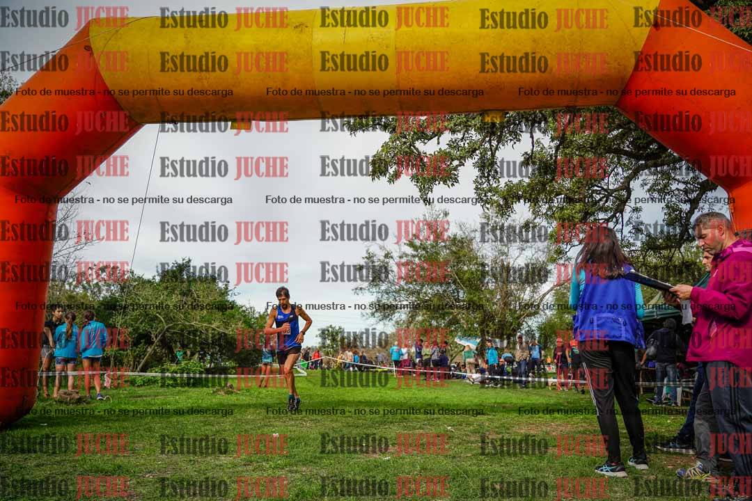 Fotos de la llegada del cross de 8000 m