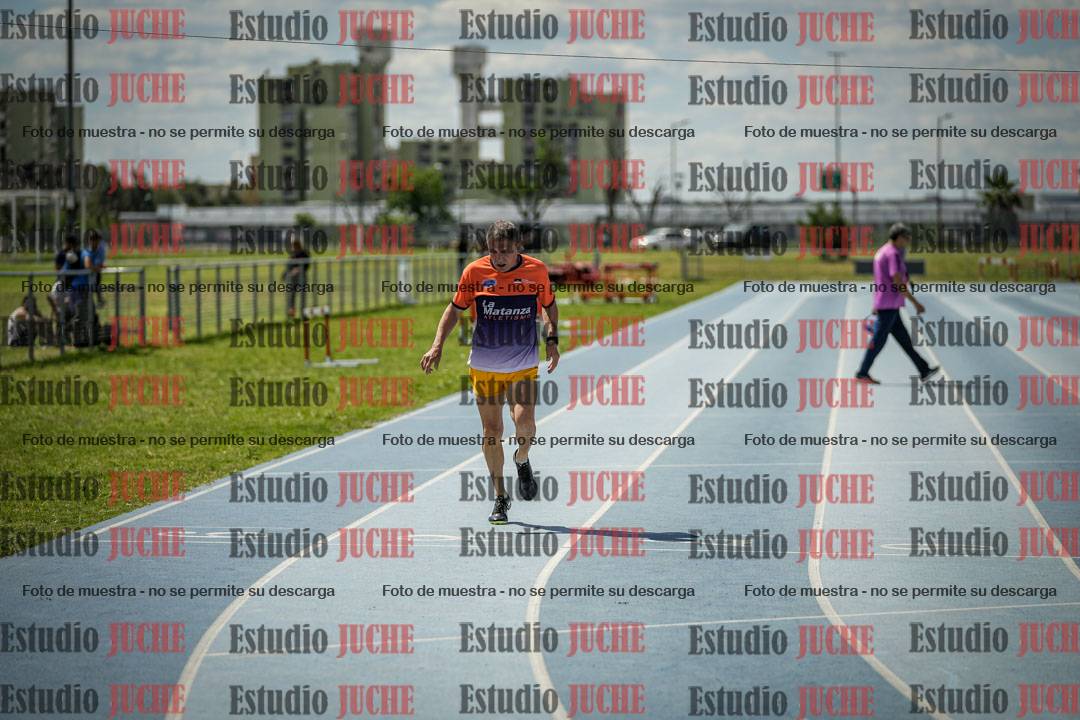 Fotos de los 400 m llanos de varones