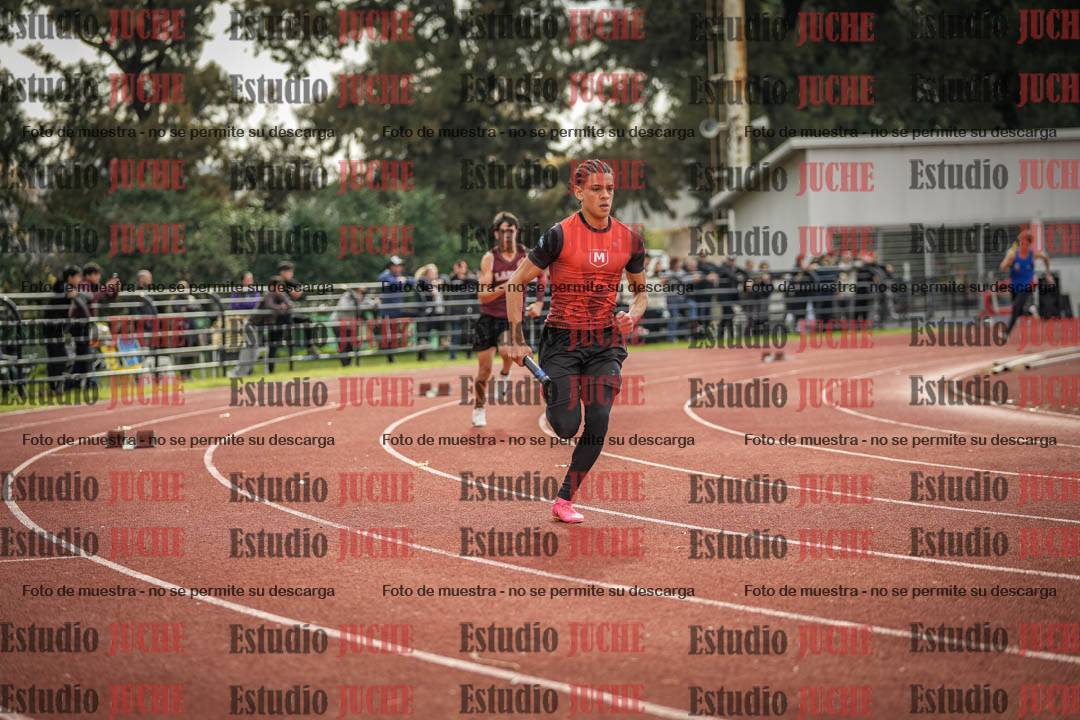 Fotos de las postas 4x400 m llanos de varones