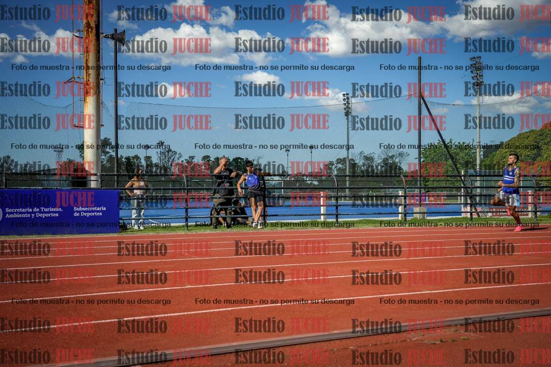 Fotos de los 200 m llanos de varones