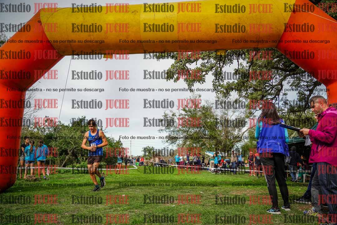 Fotos de la llegada del cross de 8000 m
