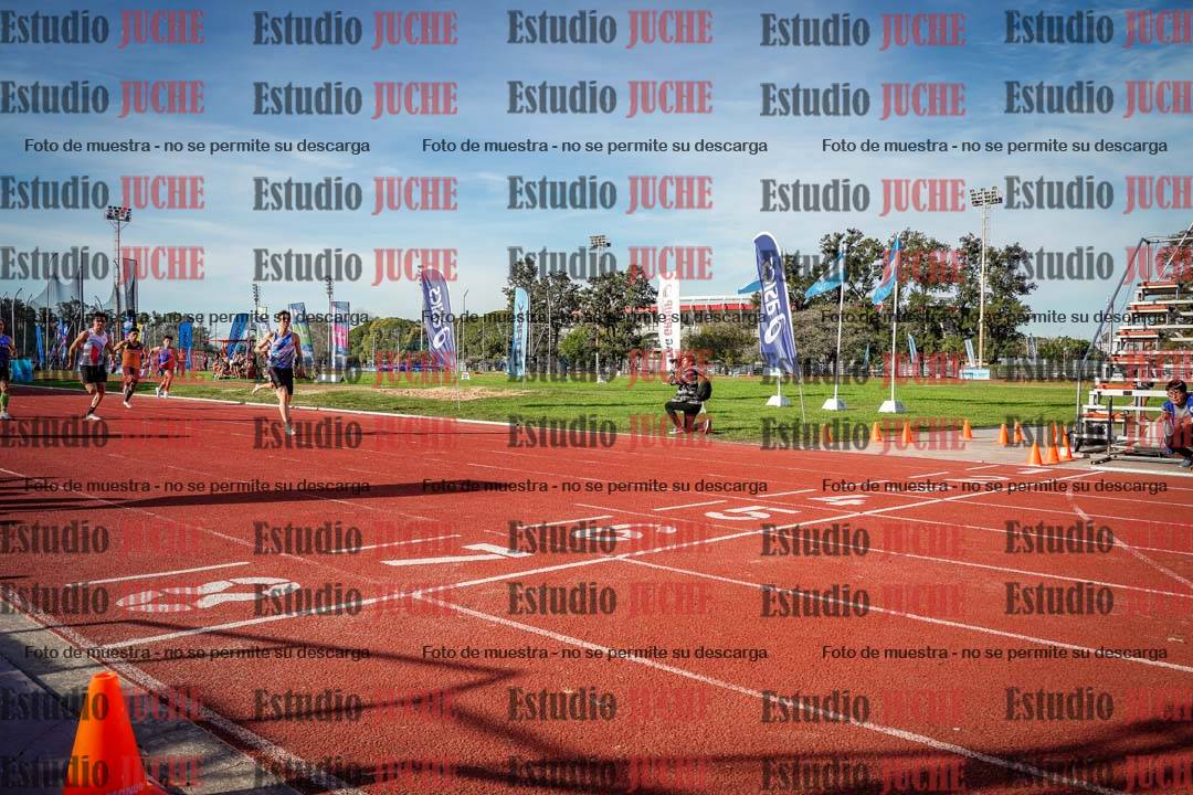 Fotos de los 200 m llanos de varones - FINAL