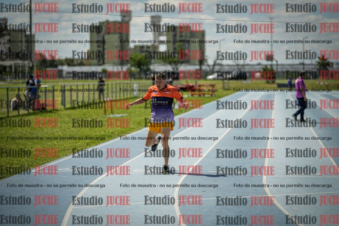 Fotos de los 400 m llanos de varones