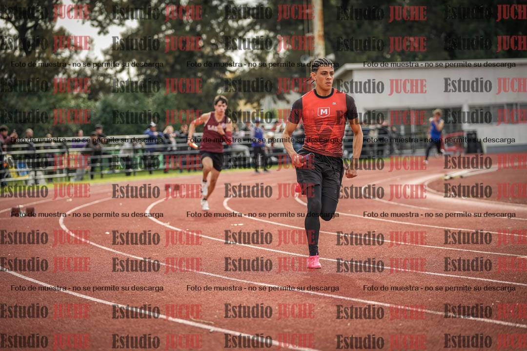 Fotos de las postas 4x400 m llanos de varones