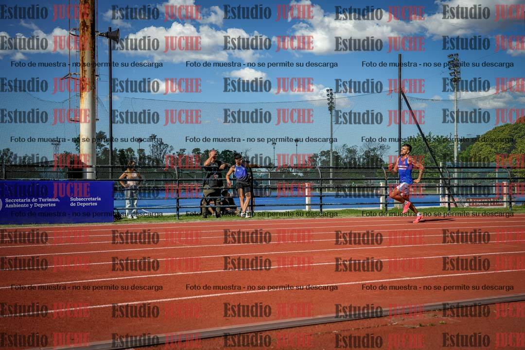Fotos de los 200 m llanos de varones
