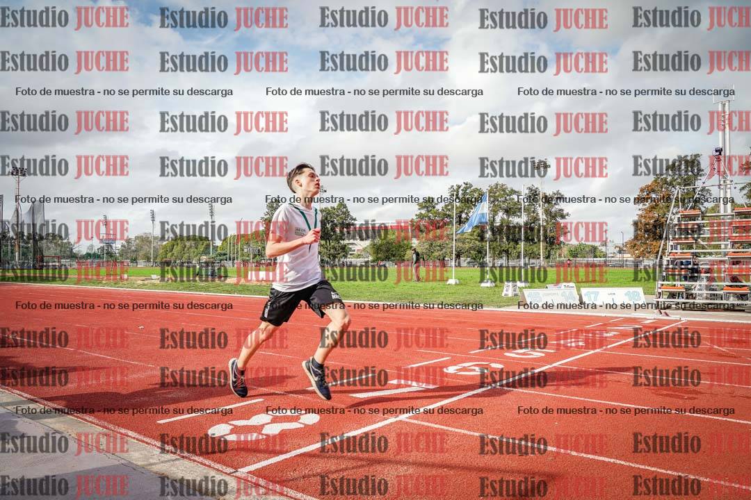 Fotos de los 400 m llanos de varones