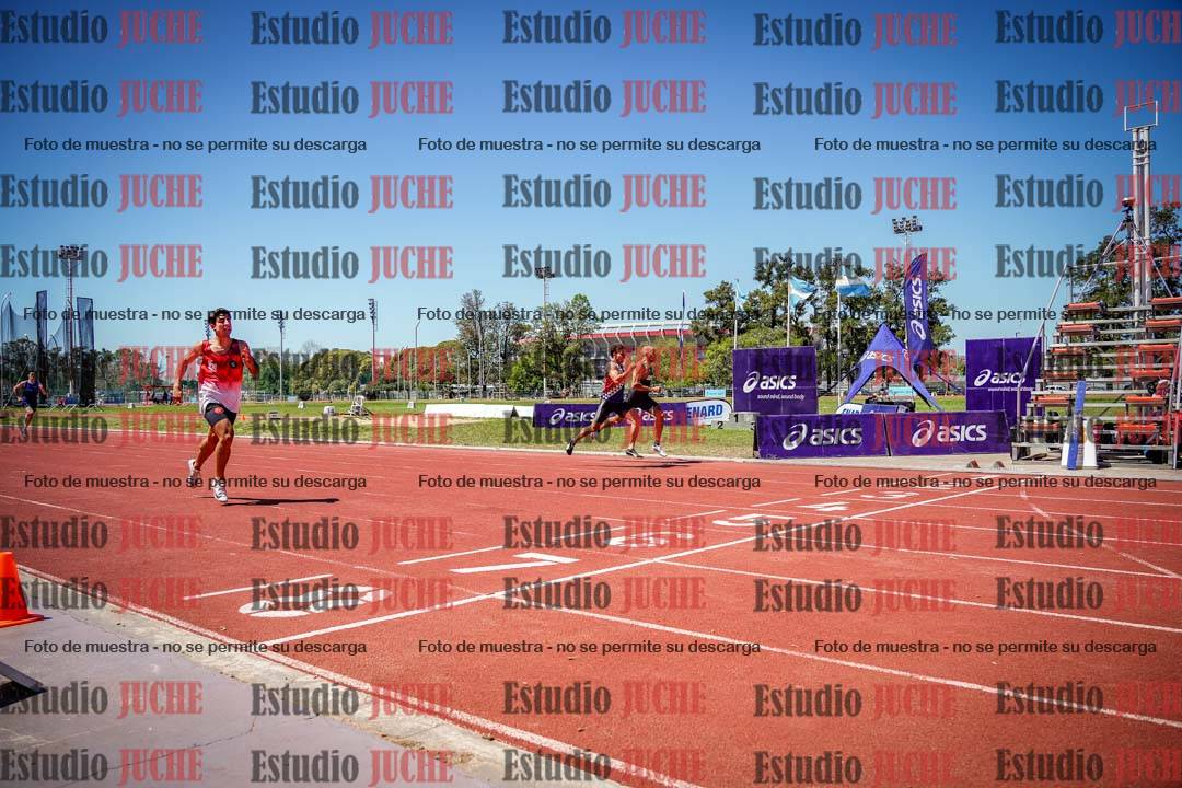 Fotos de los 400 m llanos de varones