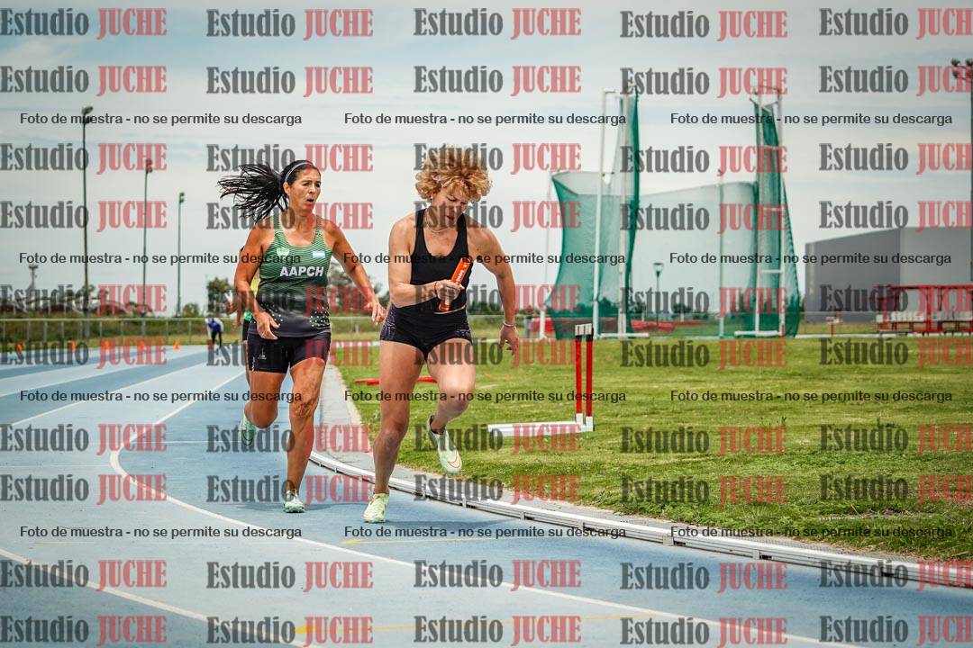 Fotos de las postas 4x200 m llanos de mujeres