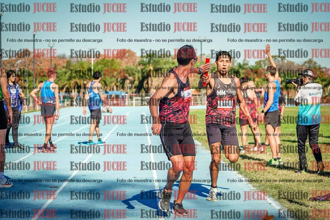Fotos durante los relevos