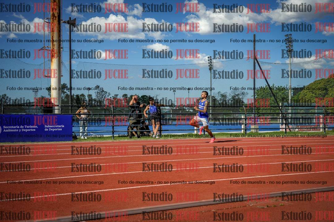Fotos de los 200 m llanos de varones