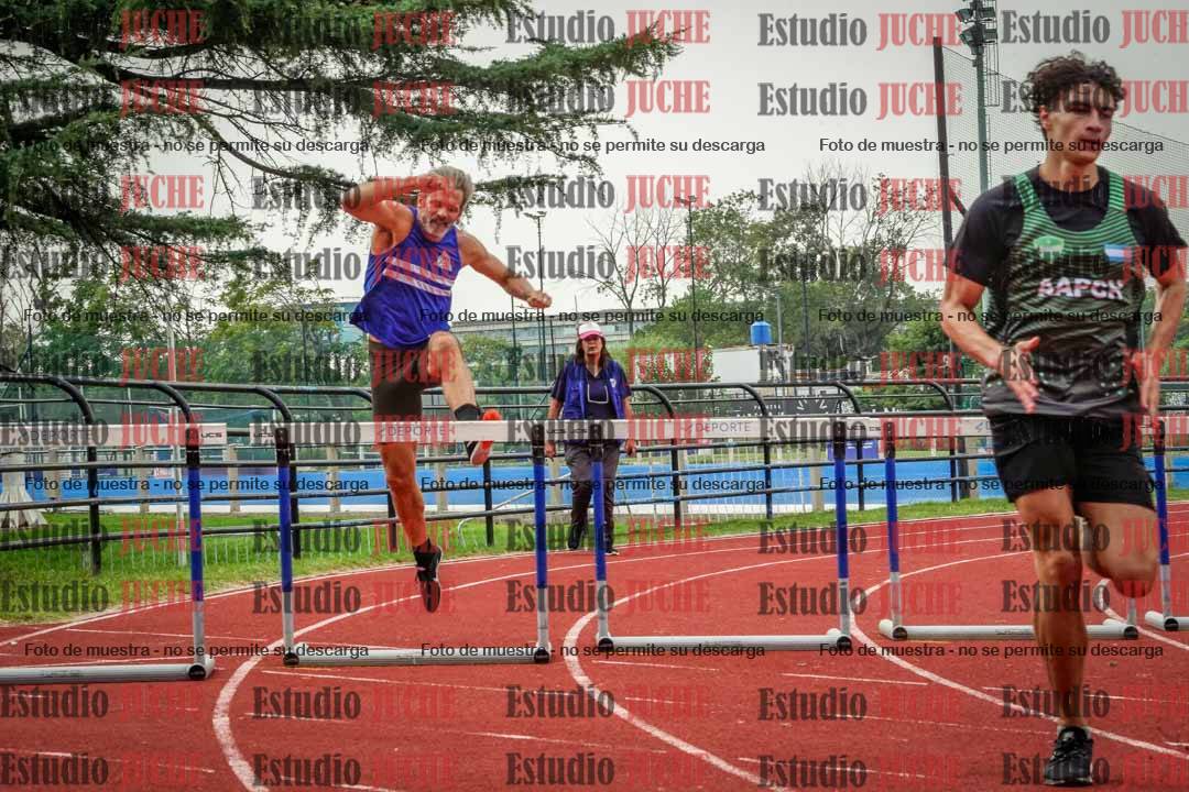 Fotos de los 400 m con vallas de varones