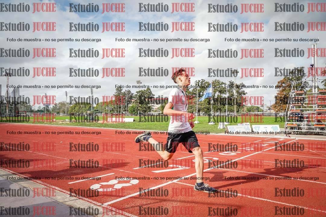 Fotos de los 400 m llanos de varones