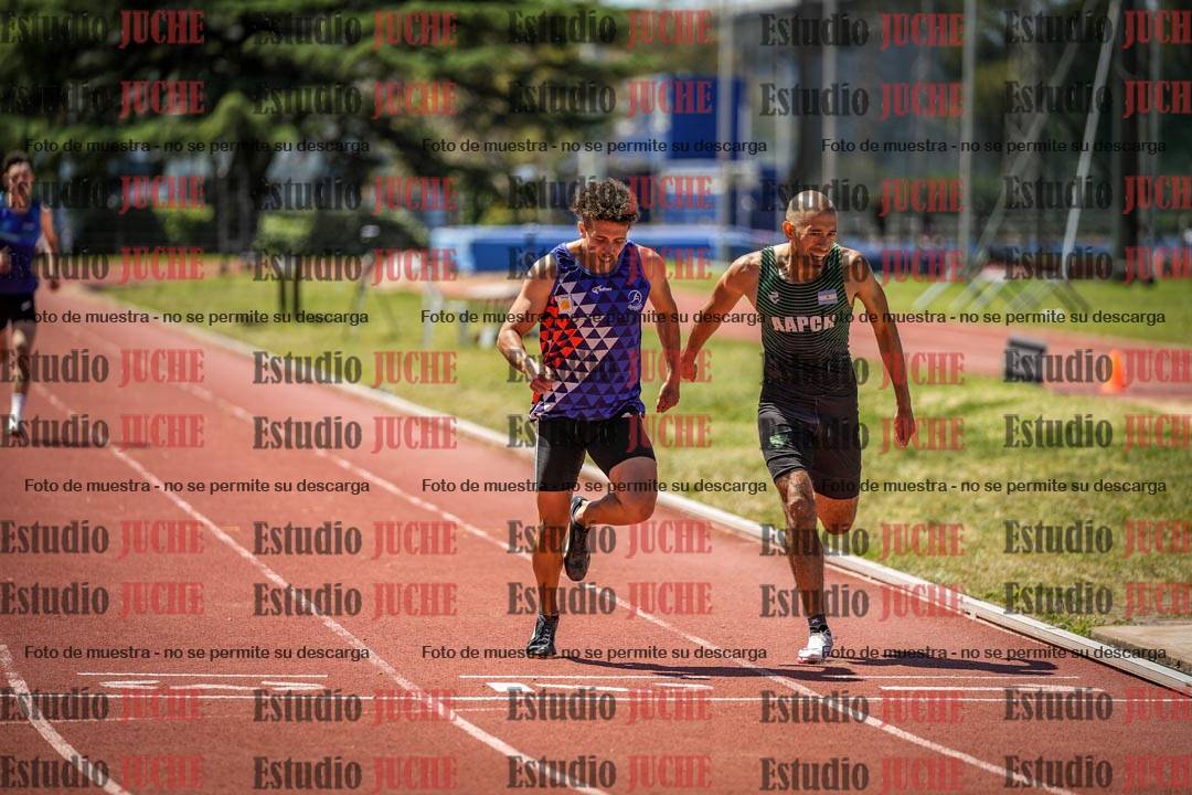 Fotos de los 400 m llanos de varones