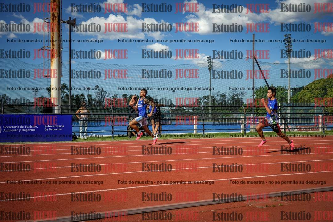 Fotos de los 200 m llanos de varones