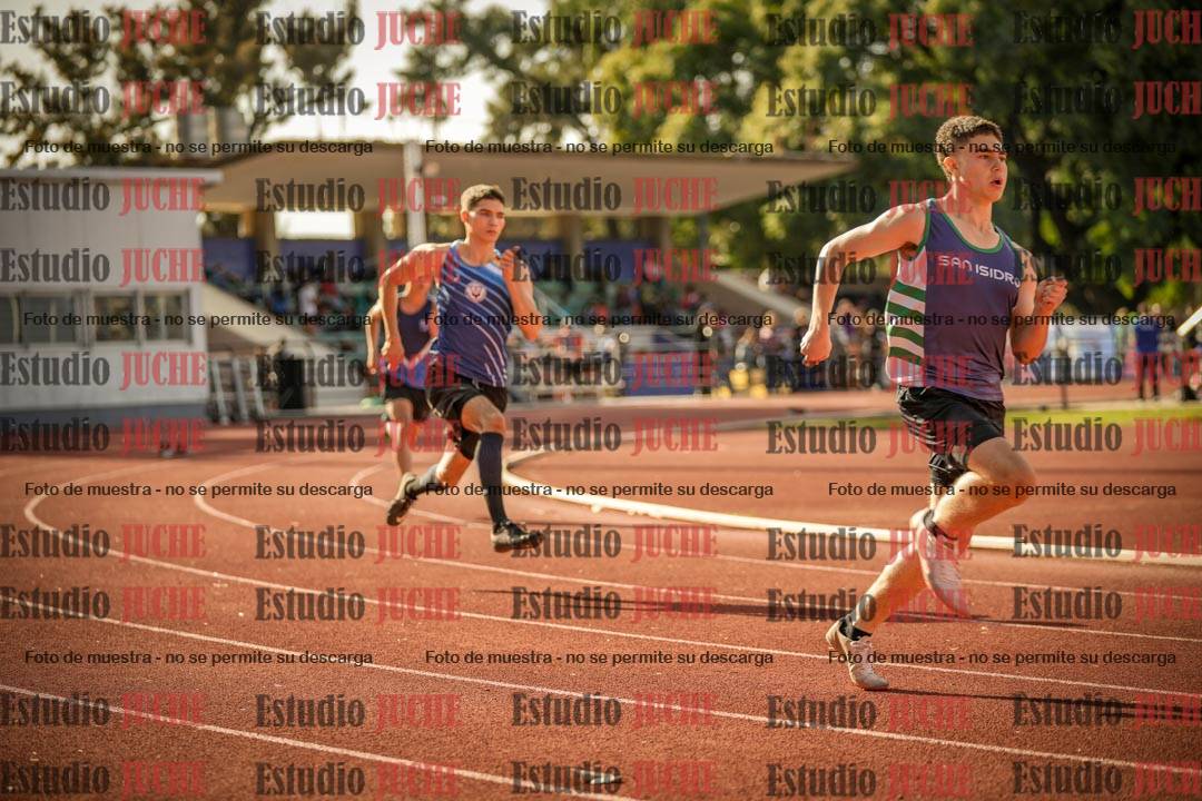 Fotos de los 400 m llanos de varones