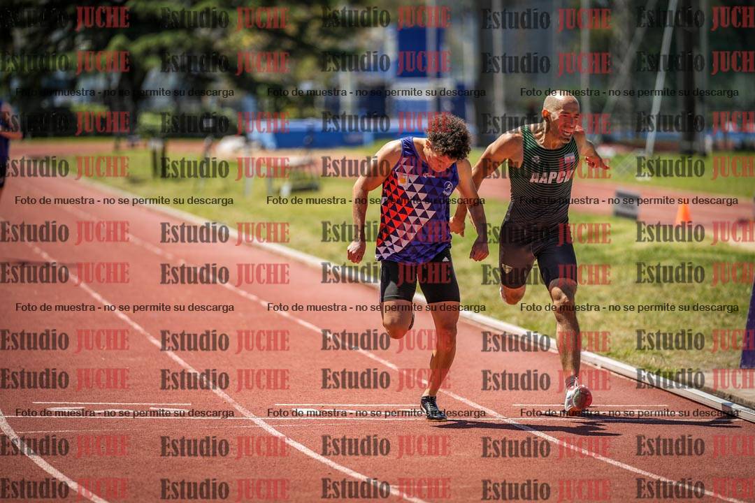 Fotos de los 400 m llanos de varones