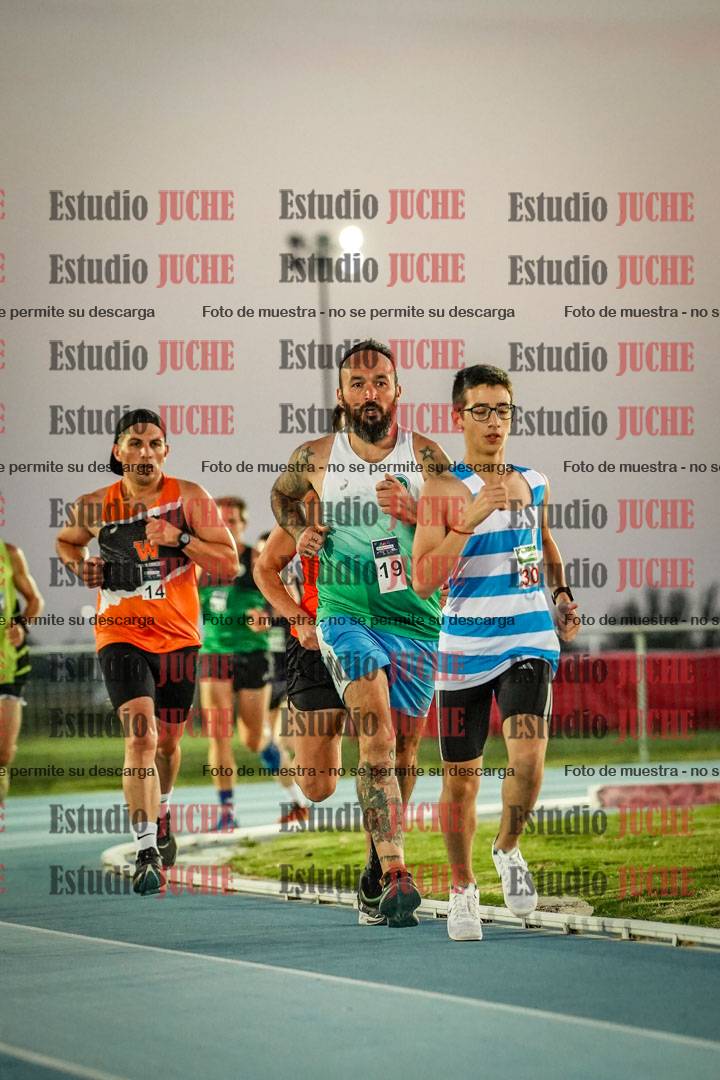Fotos de los 3000 m llanos de varones