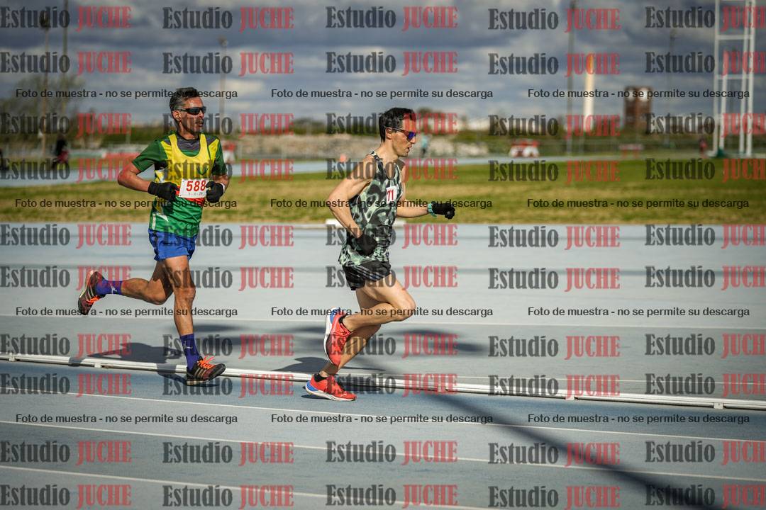 Fotos de los 5000 m llanos de varones