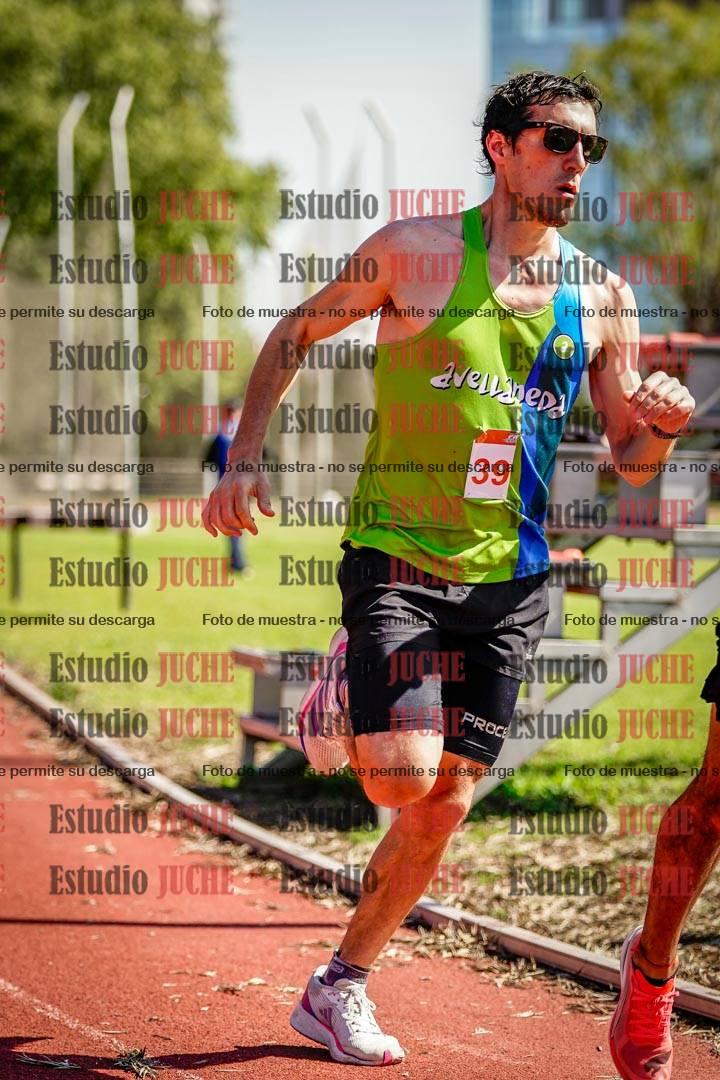 Fotos de los 5000 m llanos de mujeres y varones