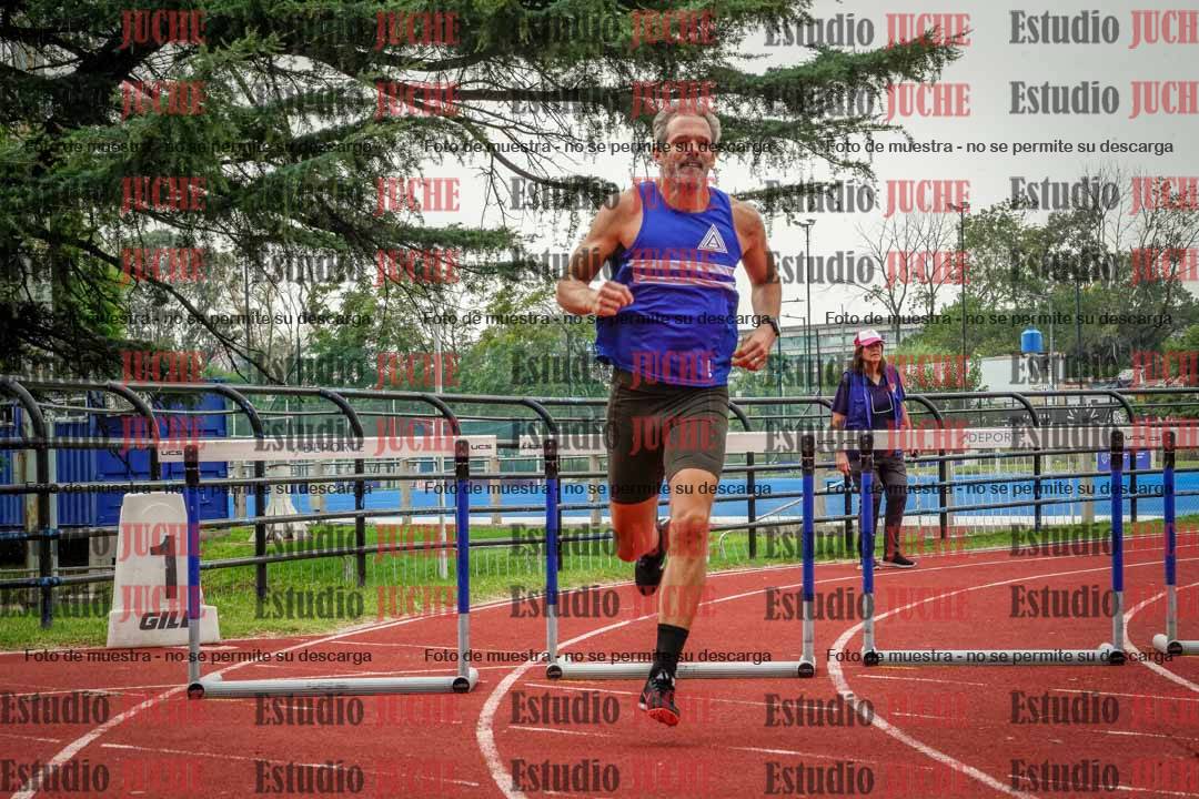 Fotos de los 400 m con vallas de varones