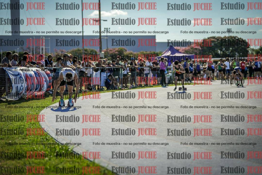 Fotos de los 400 m llanos de varones