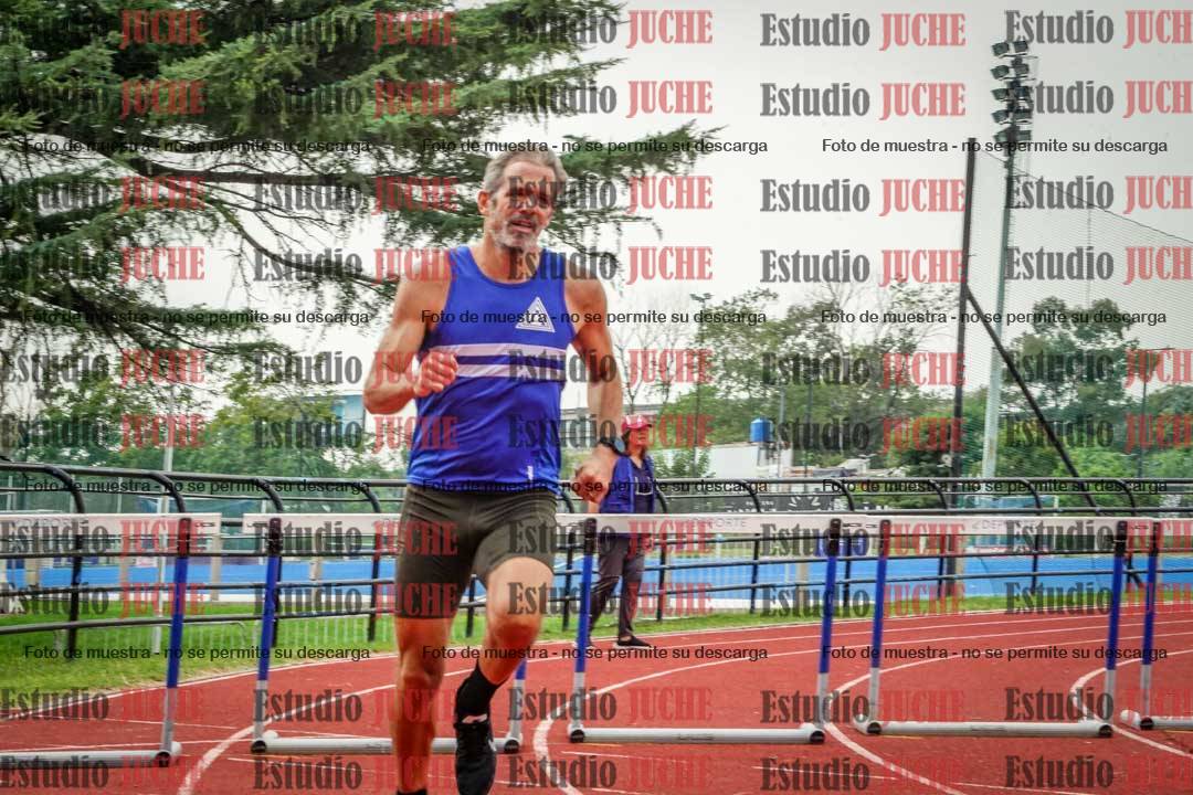 Fotos de los 400 m con vallas de varones