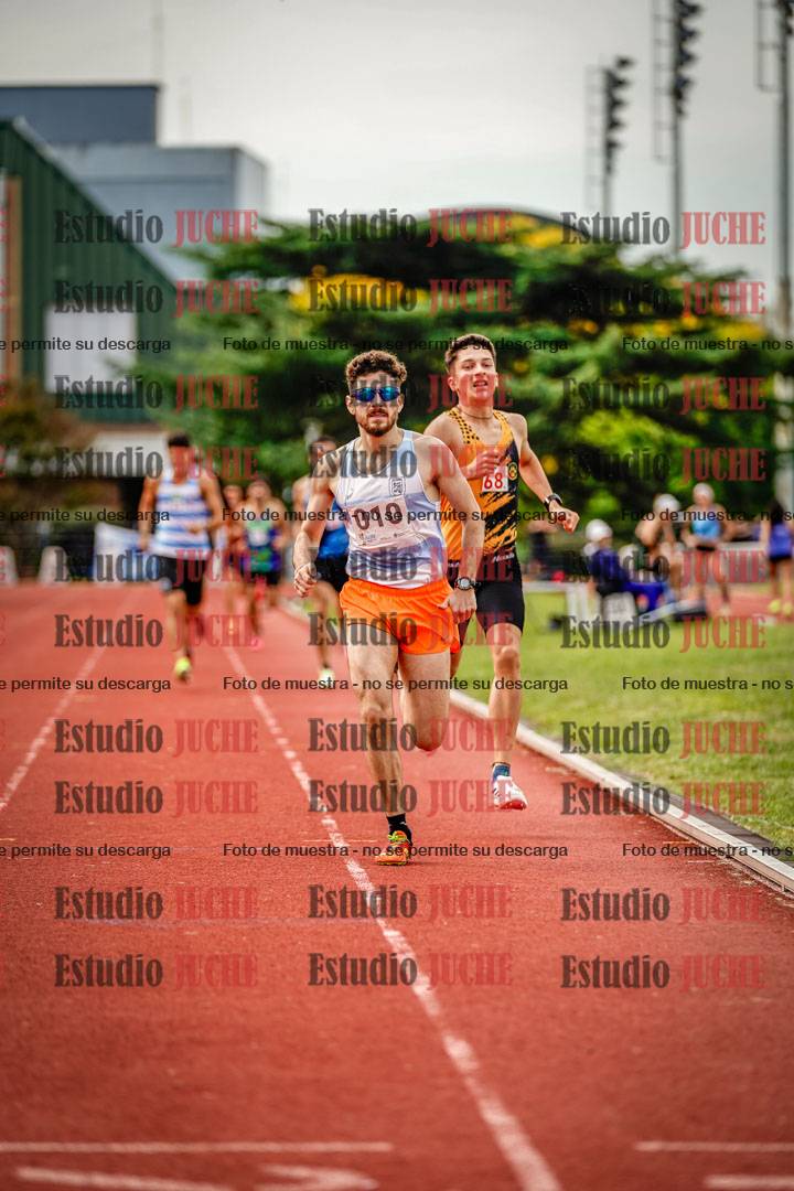 Fotos de los 800 m de varones