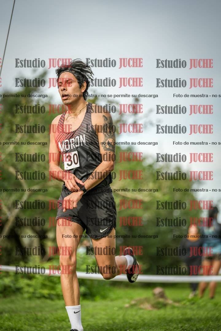 Fotos de la llegada del cross de 8000 m