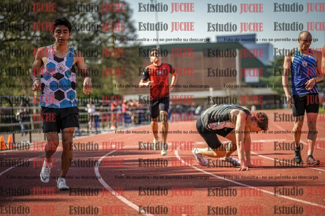 Fotos de los 400 m llanos de varones