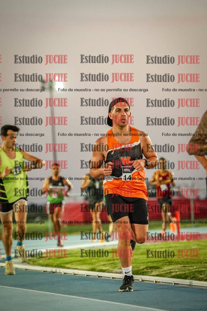 Fotos de los 3000 m llanos de varones