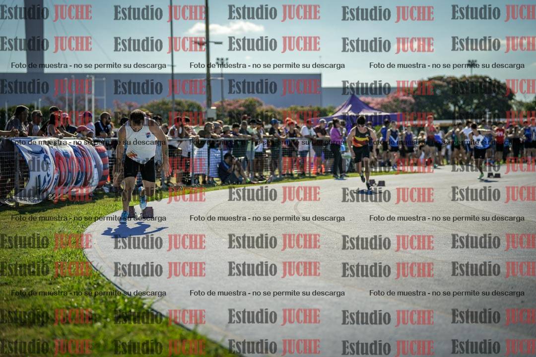 Fotos de los 400 m llanos de varones