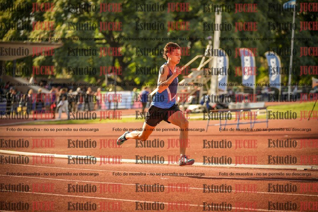 Fotos de los 400 m llanos de varones