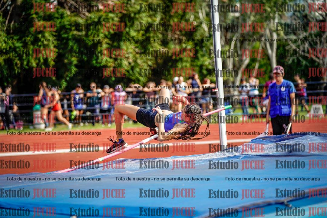 Fotos del salto en alto de mujeres