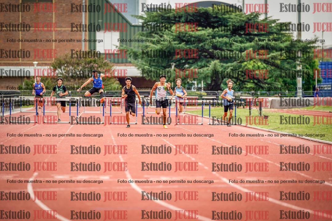 Fotos de los 400 m con vallas de varones