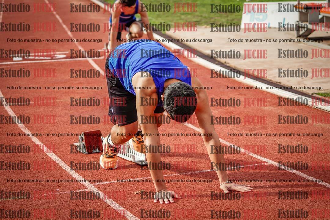 Fotos de los 400 m llanos de varones
