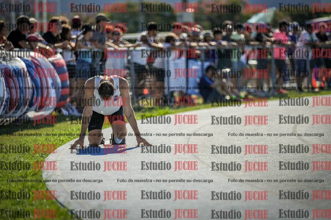 Fotos de los 400 m llanos de varones