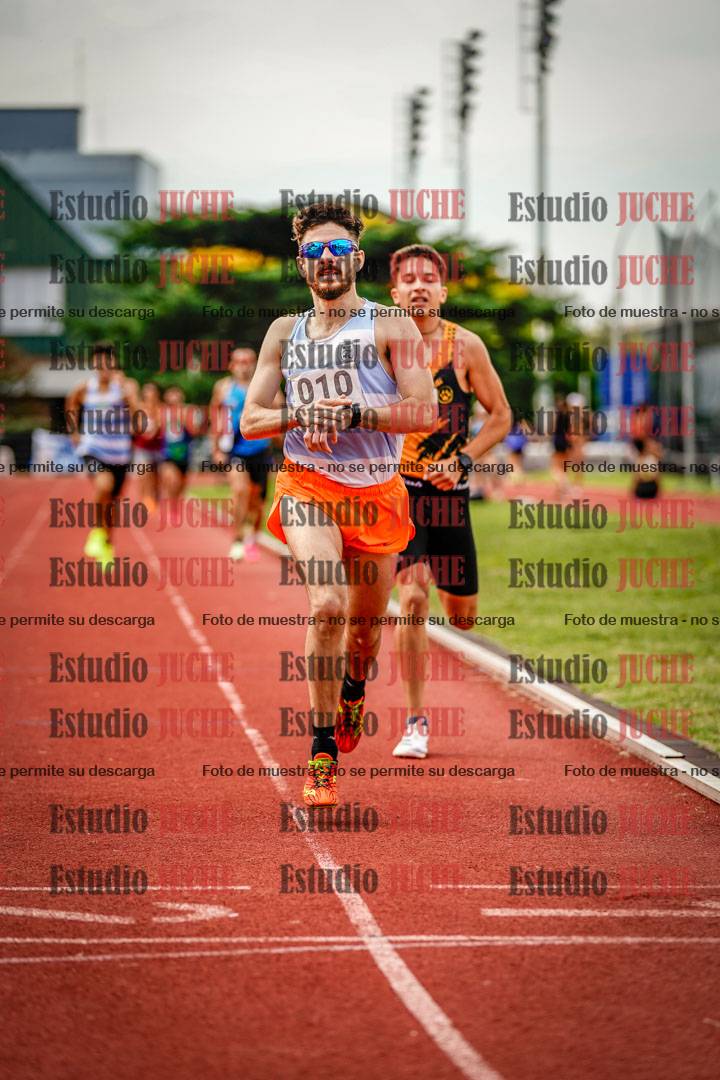 Fotos de los 800 m de varones