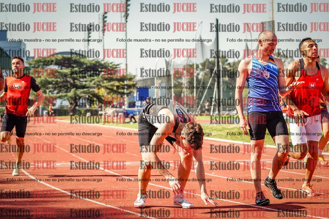 Fotos de los 400 m llanos de varones