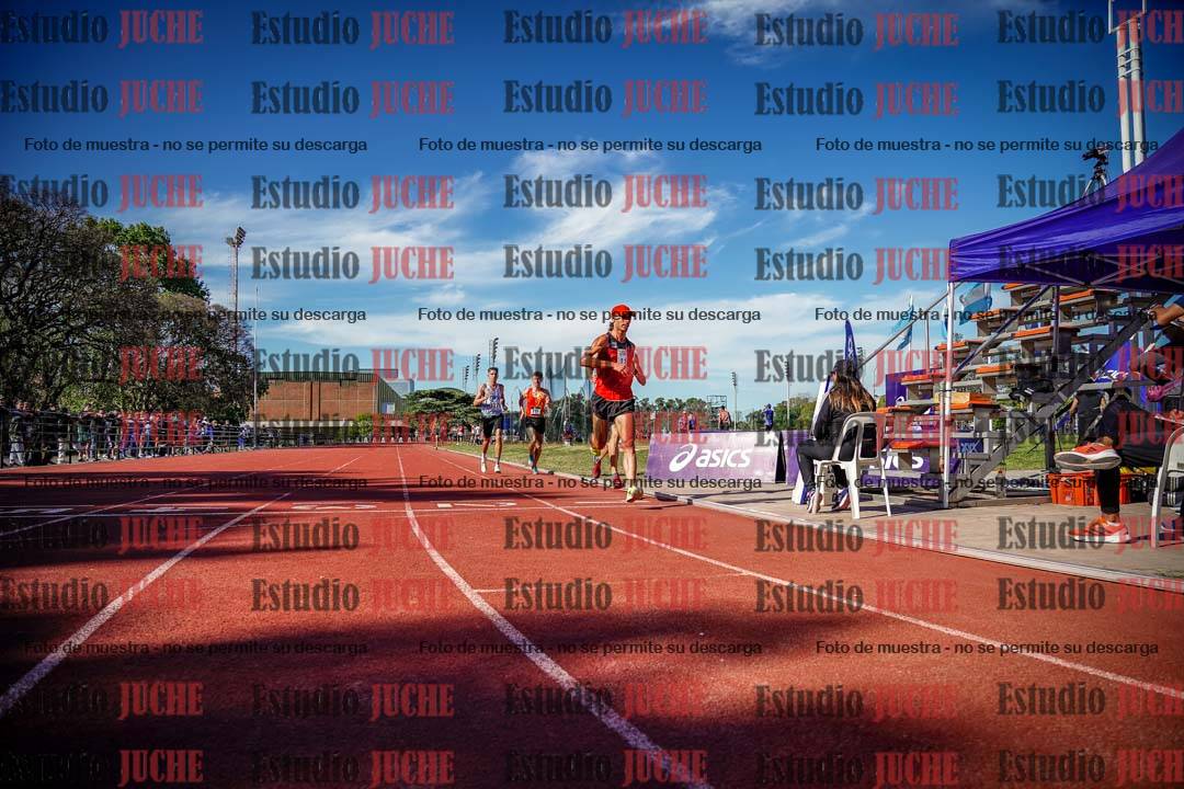 Fotos de los 5000 m llanos de varones