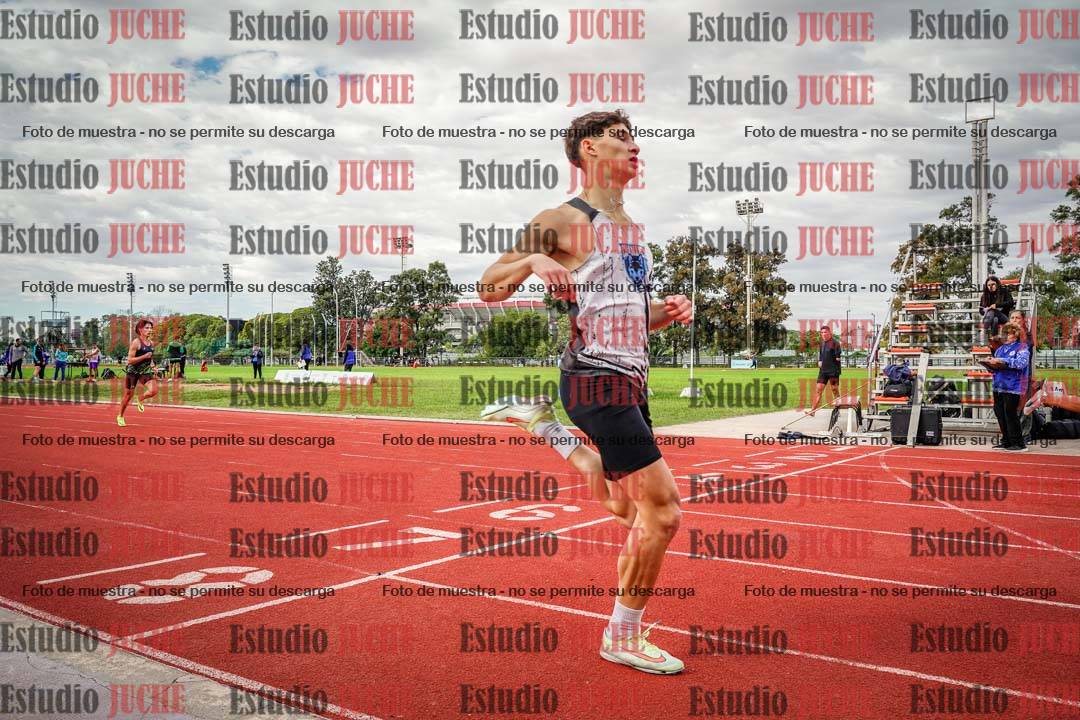 Fotos de los 400 m llanos de varones