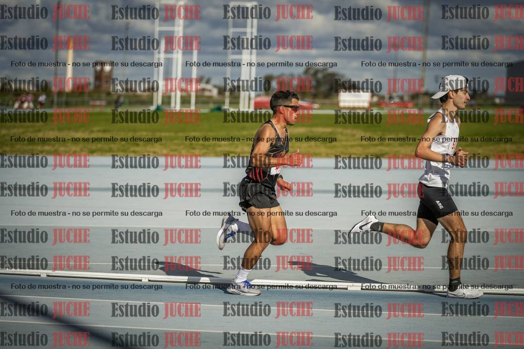 Fotos de los 5000 m llanos de varones