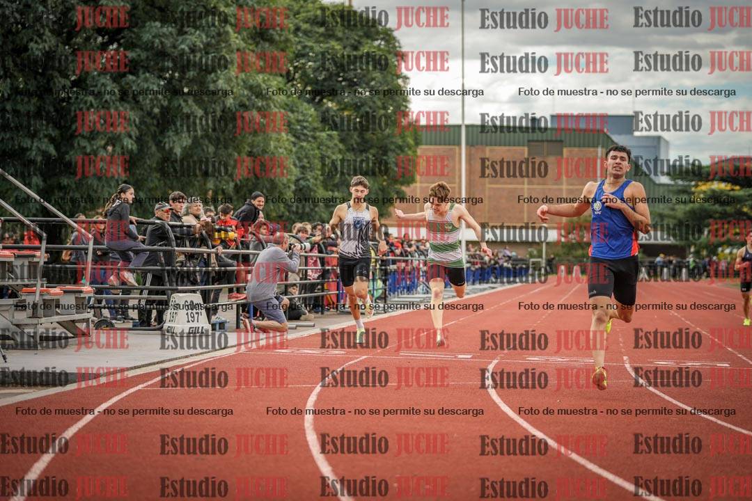 Fotos de los 400 m llanos de varones