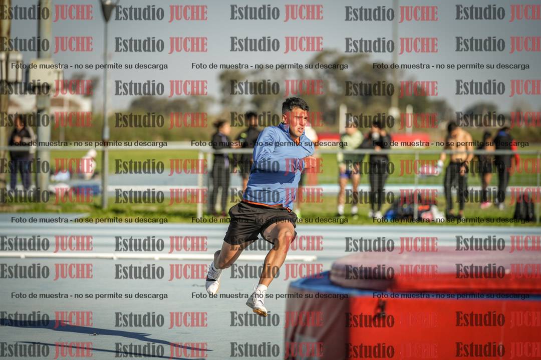 Fotos del salto en alto de varones - decatlón 4