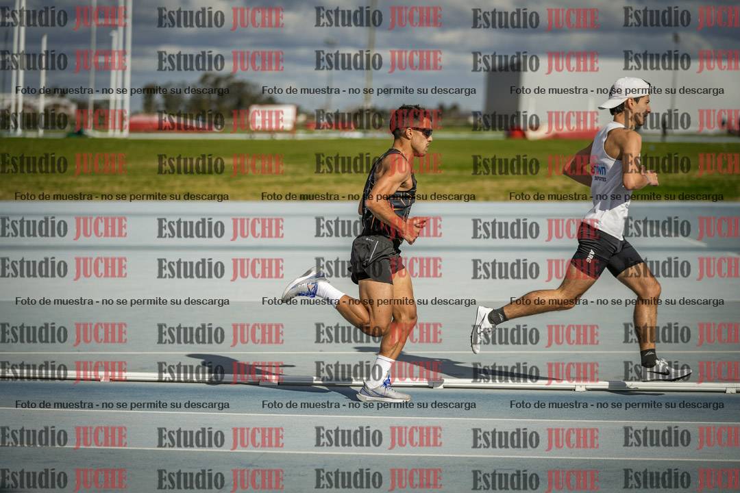 Fotos de los 5000 m llanos de varones