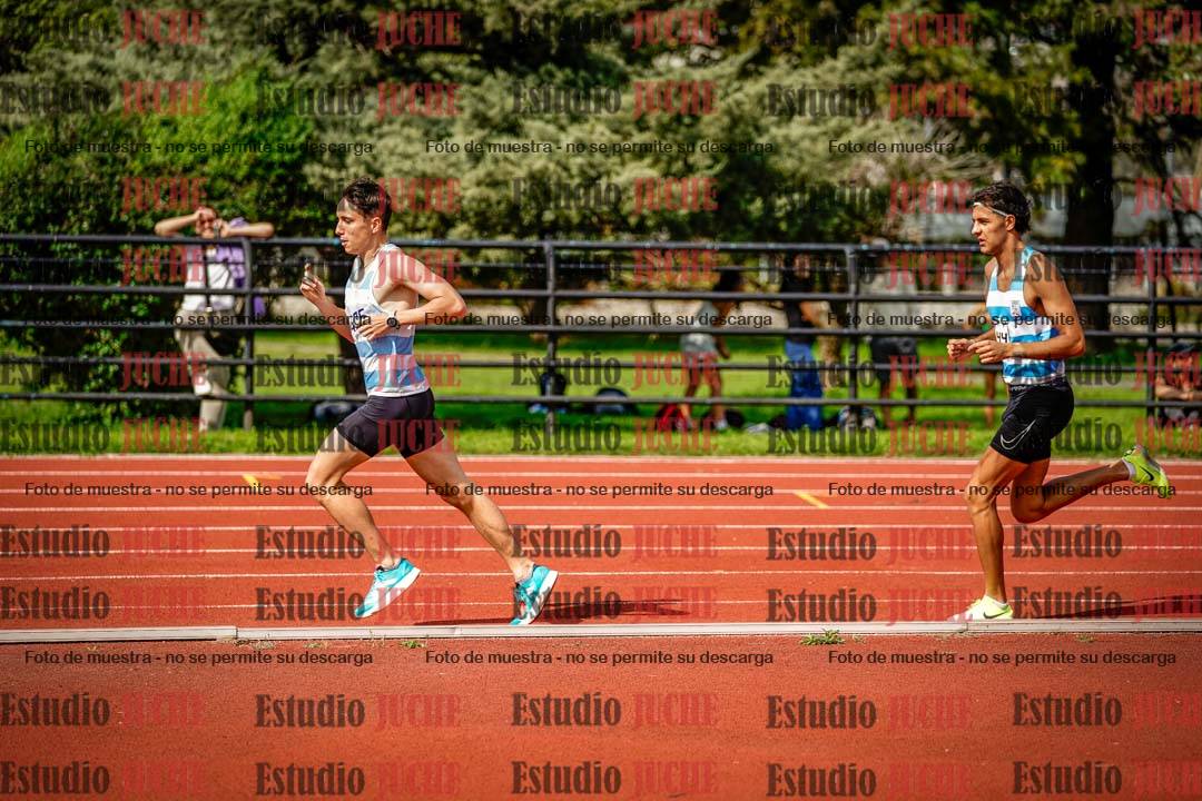 Fotos de los 3000 m llanos de varones