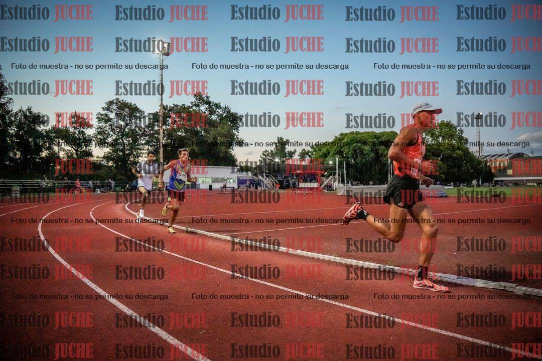 Fotos de los 1500 m llanos de varones