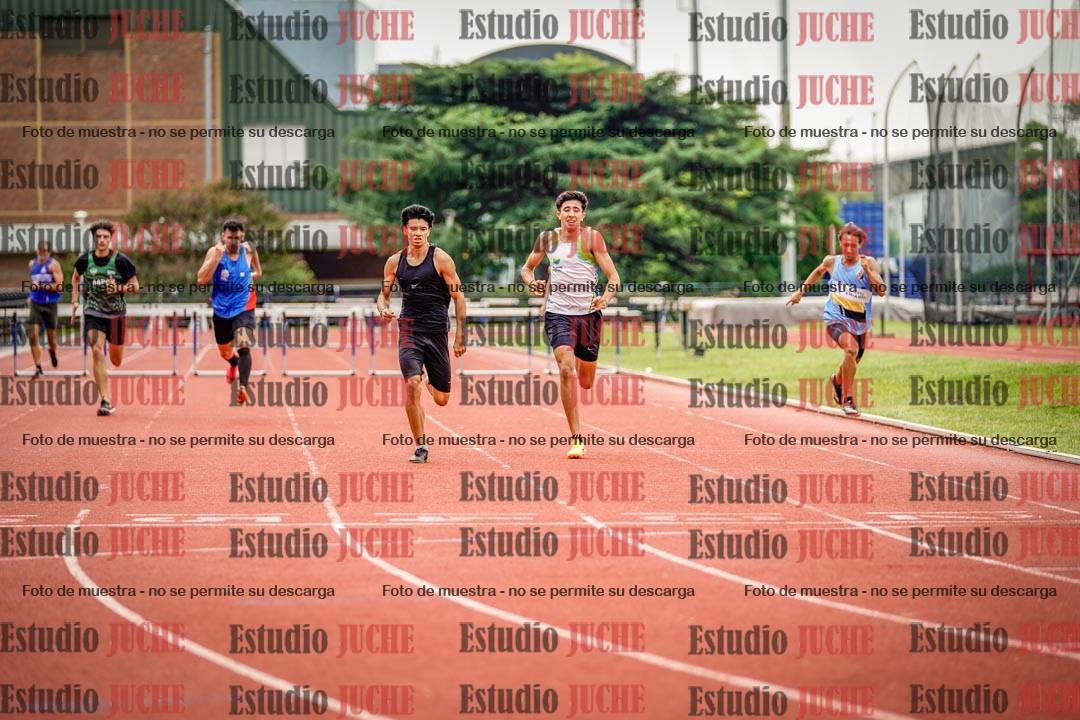 Fotos de los 400 m con vallas de varones