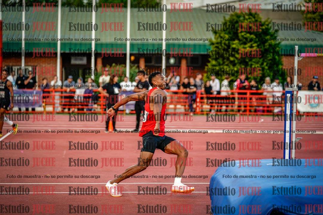 Fotos del salto en alto de varones - deca 4