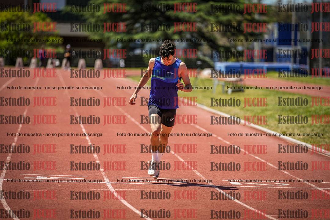 Fotos de los 400 m llanos de varones