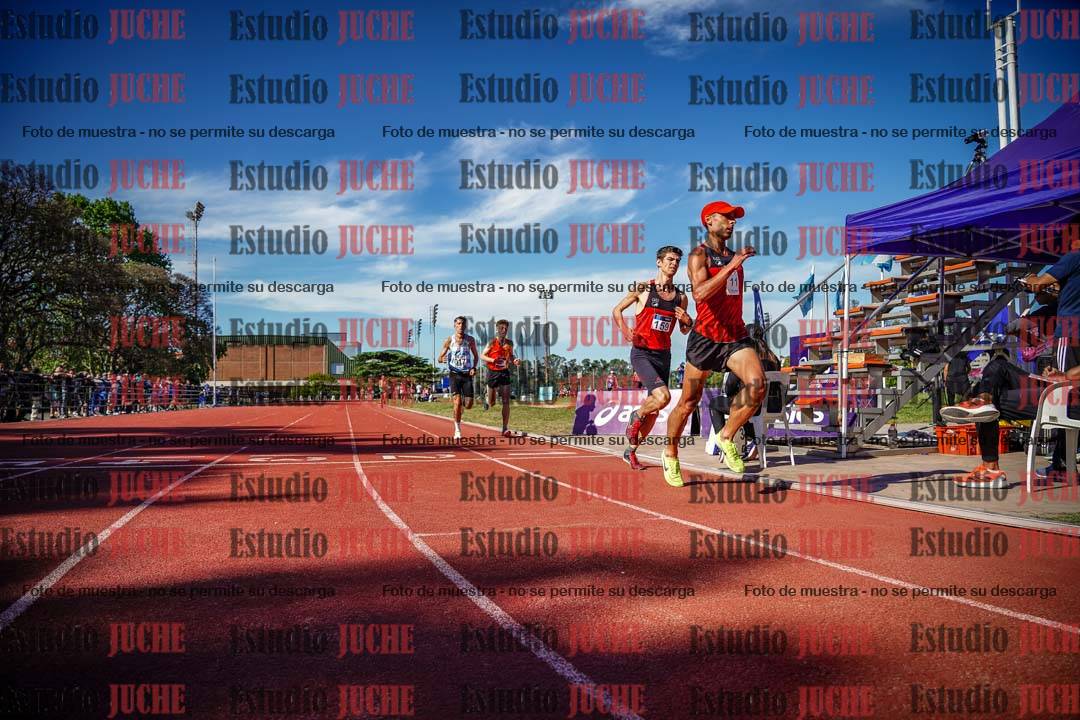 Fotos de los 5000 m llanos de varones